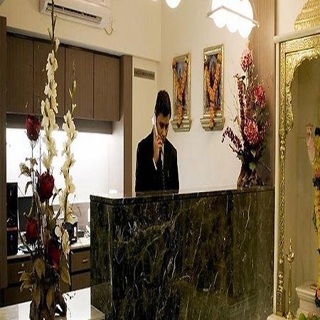 ホテルSampoorna ムンバイ エクステリア 写真